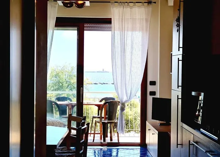 Exclusive On The * ألغيرو